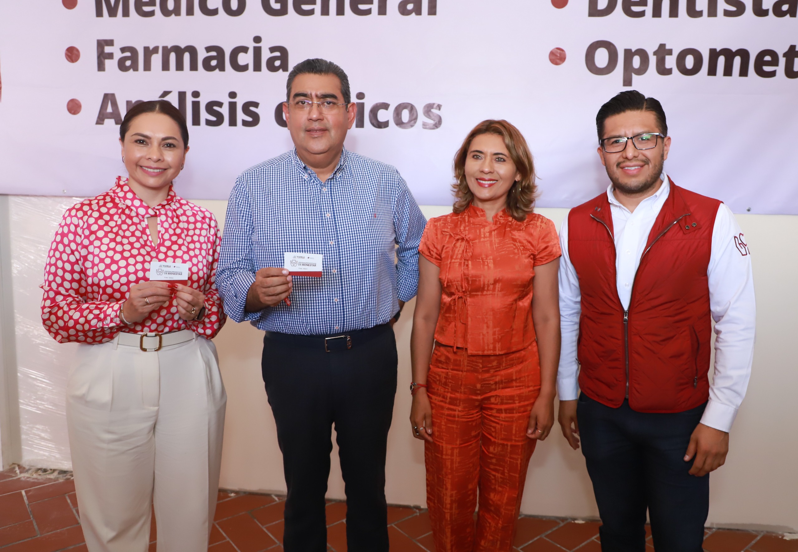 Firman Sergio Salomón y Gaby Bonilla convenio para instalación del Centro Preventivo de Bienestar en el SEDIF