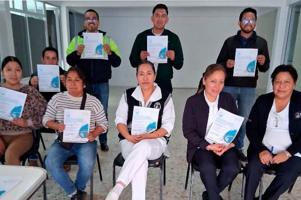 Más de mil 200 poblanos reciben orientación sanitaria durante jornada nacional