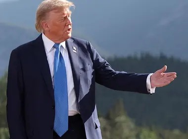 Trump impondrá arancel del 35% a Canadá por no colaborar con EU