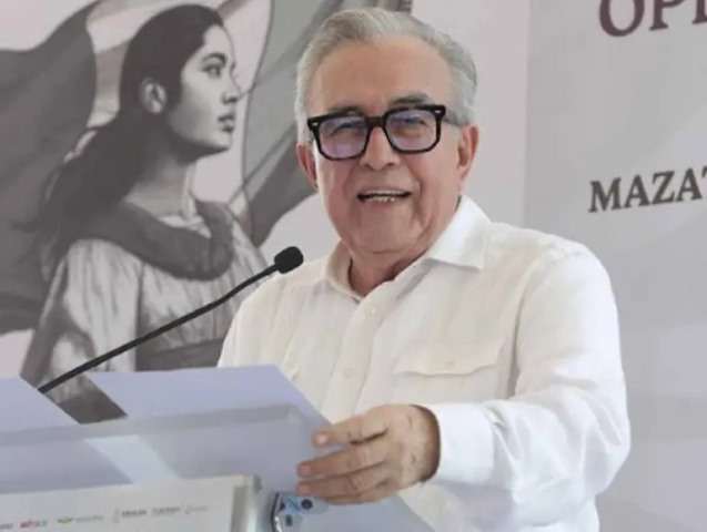 Rocha Moya da banderazo al Operativo Vacacional de Verano 2025