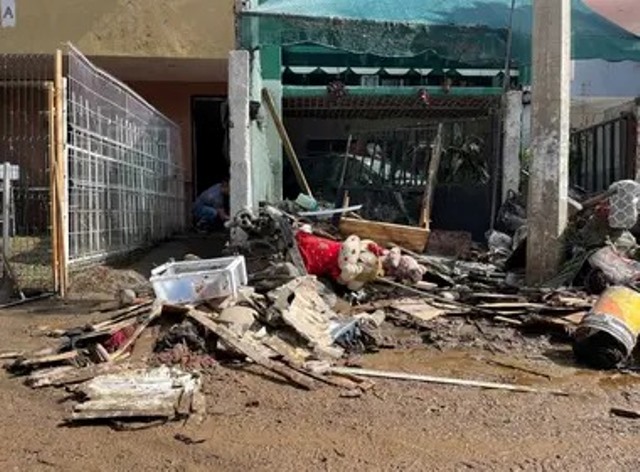 Inundaciones en Zapopan cobran la vida de una bebé tras caer una barda