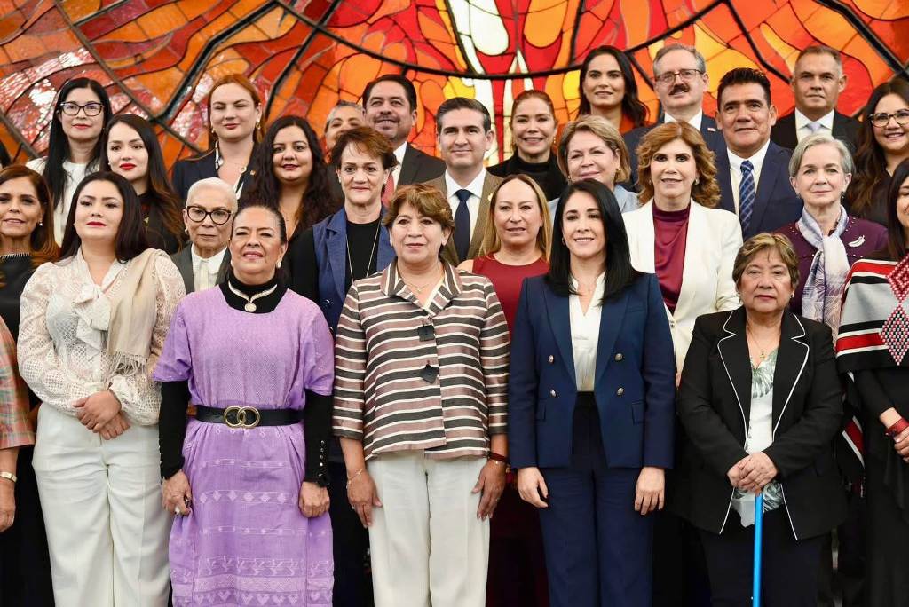 Puebla presenta modelo CEPOSAMI en Reunión Nacional de Titulares DIF