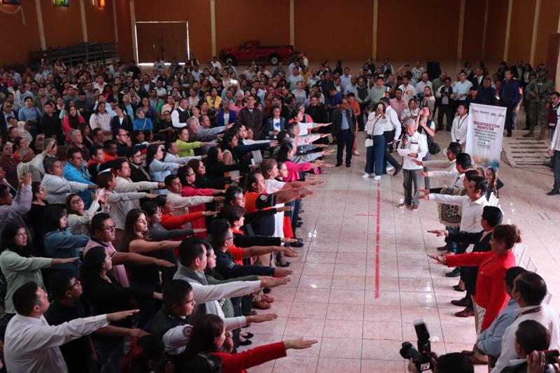 Impulsan en Tlatlauquitepec participación comunitaria para fortalecer seguridad escolar