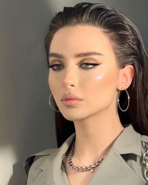 5 peinados fáciles para transformar tu look de oficina en minutos y disfrutar el viernes