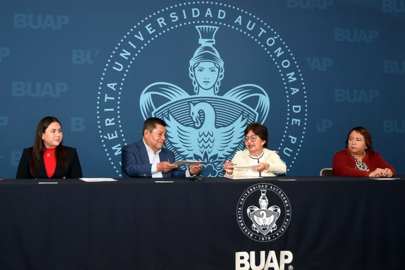 BUAP.-Encabeza la Rectora Lilia Cedillo Ramírez convenio de colaboración con la Secretaría de Infraestructura estatal