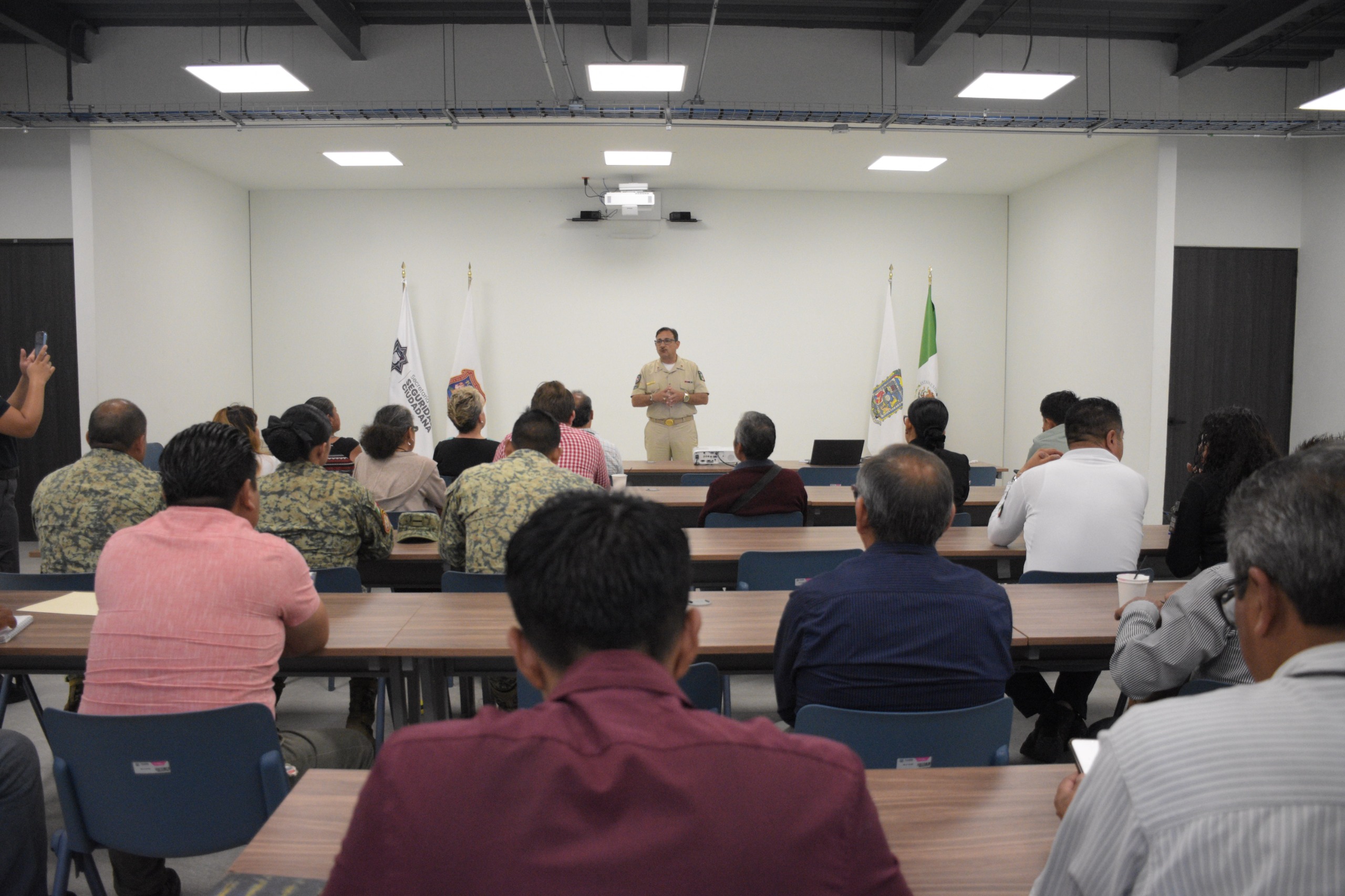Capacita SSC a presidentes de las 17 juntas auxiliares sobre medidas preventivas para las fiestas patrias