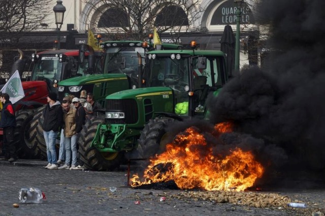 Francia pide tregua navideña en las protestas de los agricultores
