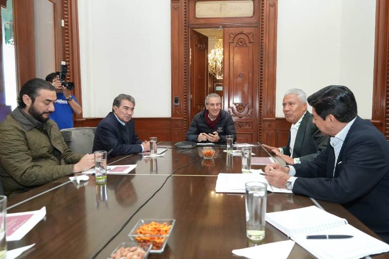 Reitera Pepe Chedraui compromiso con la educación en la capital