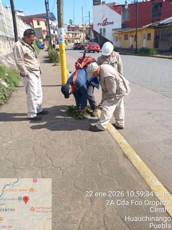 En Huauchinango  retiran cables caídos para proteger a los ciudadanos