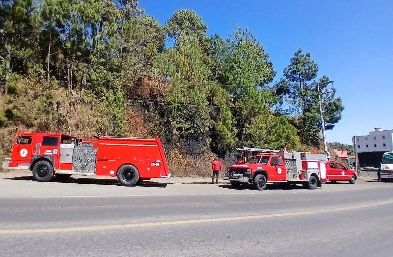 Sólo daños materiales tras atención oportuna de dos incendios en Huauchinango