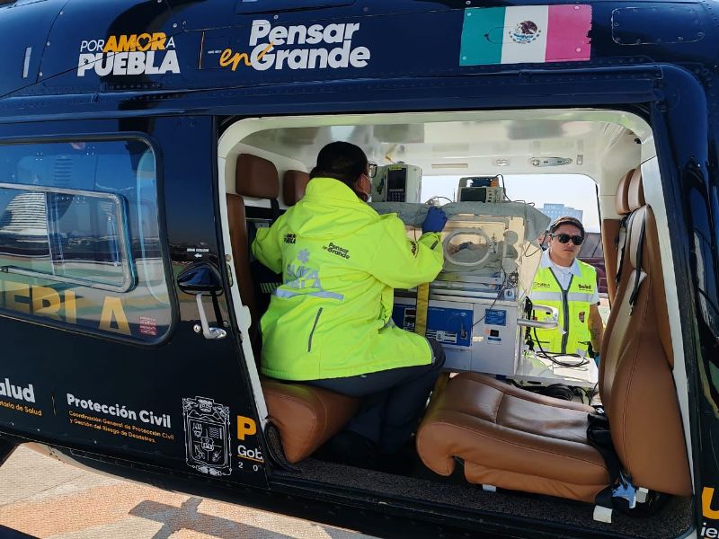 Con ambulancia aérea desde Oaxaca, garantizan atención especializada a recién nacido