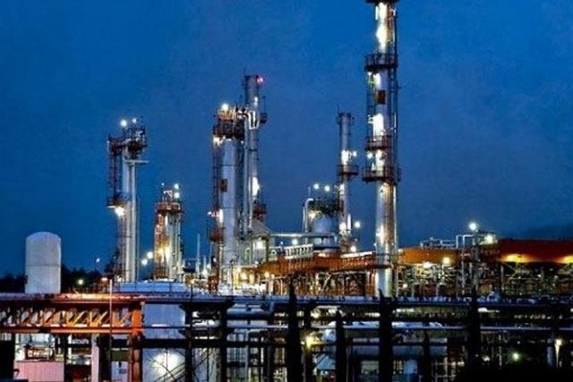 ¿Qué pasaría si el barril de petróleo vuelve a 120 dólares?: este es el impacto real en tu bolsillo