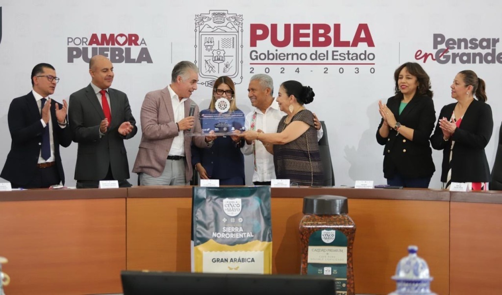 Puebla impulsa continuidad académica con convenio histórico entre CECYTE y TECNM