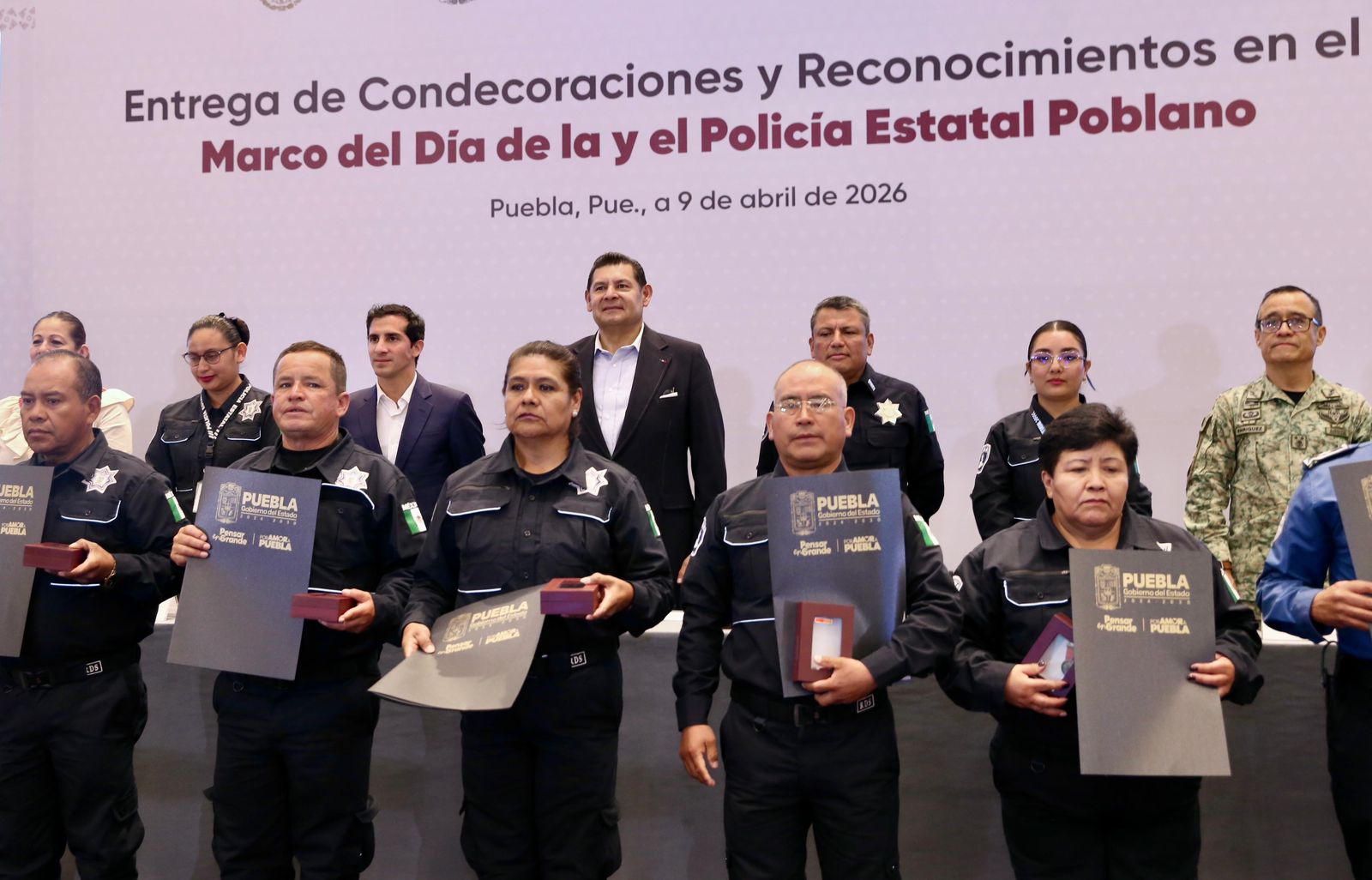 *GOBIERNO DE PUEBLA RECONOCE Y DIGNIFICA VALOR POLICIAL*