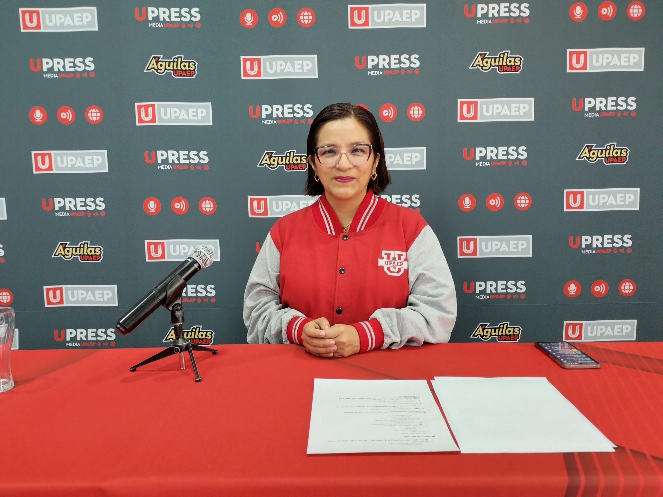 Niñez y tecnología en la era digital, llamado a regular su uso y proteger la salud mental