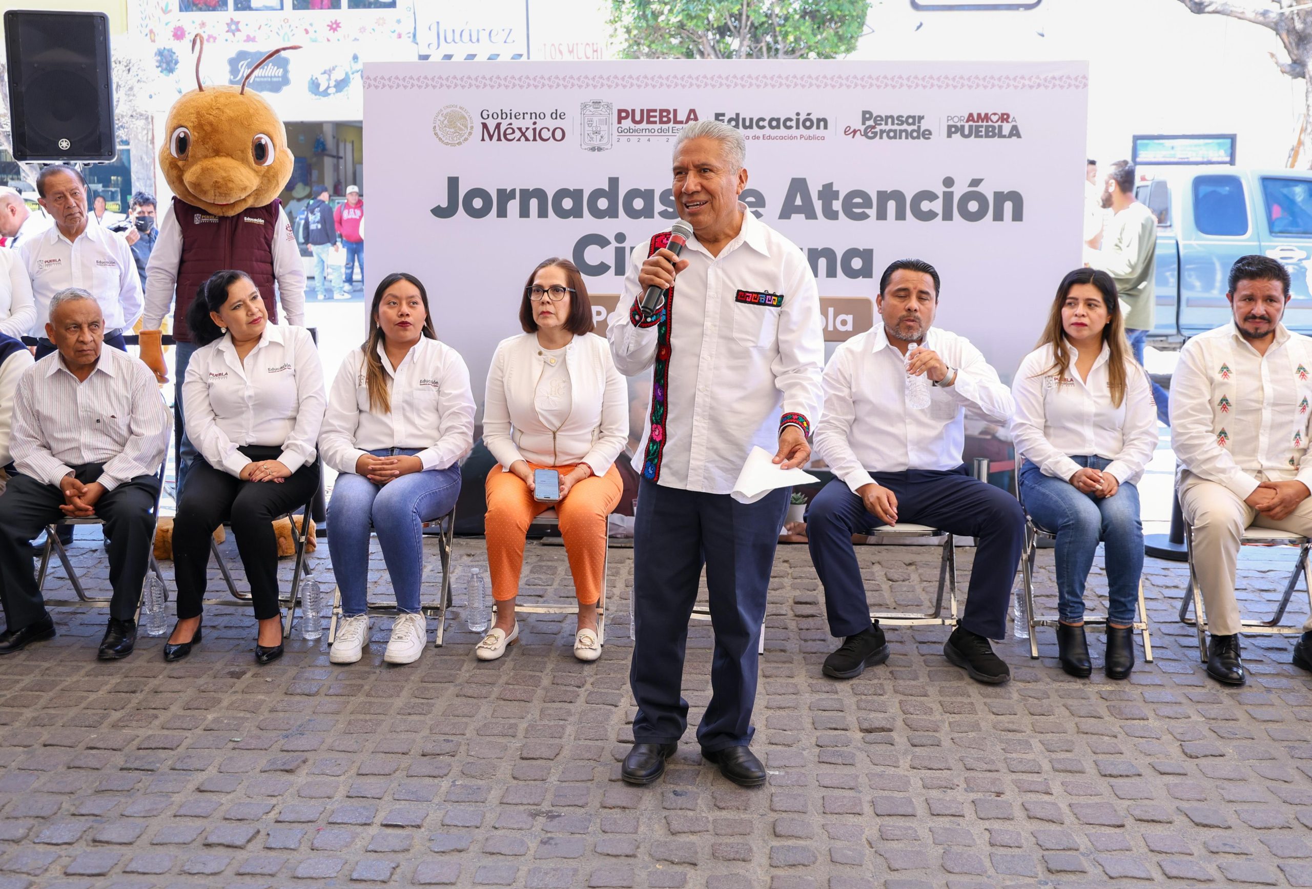 Atiende SEP a 630 personas en Jornada de Atención Ciudadana en Tehuacán