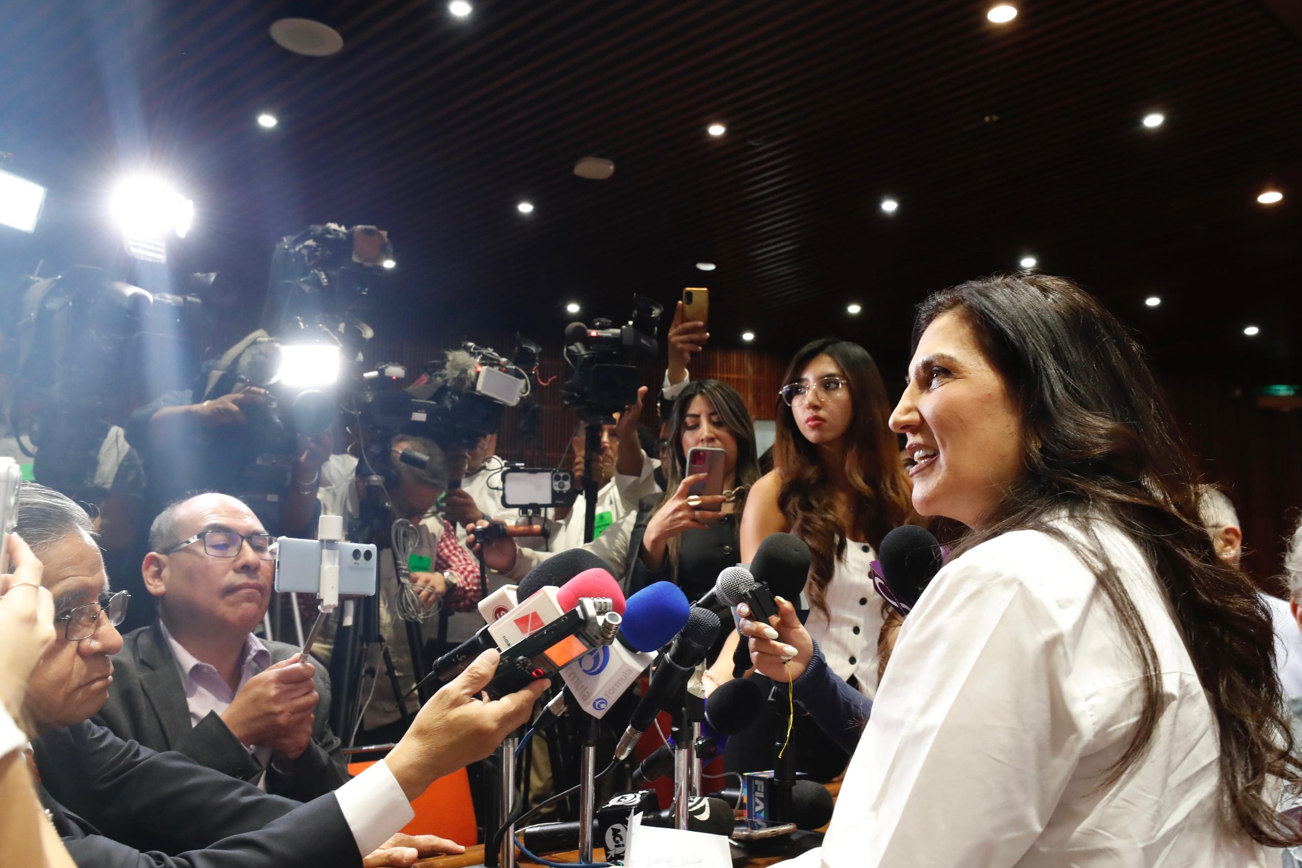 NECESARIO QUE QUIEN LLEGUE AL INE NO ESTÉ MARCADO POR LA DUDA O LA DESCONFIANZA: KENIA LÓPEZ RABADÁN