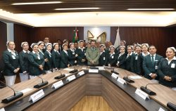 Zoé Robledo encabeza reunión con enfermeras del IMSS para fortalecer y empoderar al gremio