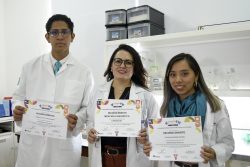 ESTUDIANTES DE LA BUAP ADVIERTEN SOBRE RESISTENCIA A ANTIBIÓTICOS COMO “PANDEMIA SILENCIOSA”