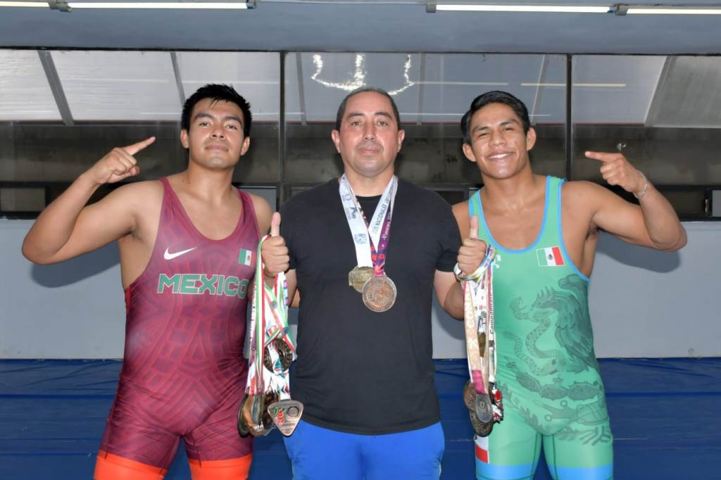 LUCHADORES DE LA BUAP DESTACAN EN CAMPEONATO NACIONAL CLASIFICATORIO