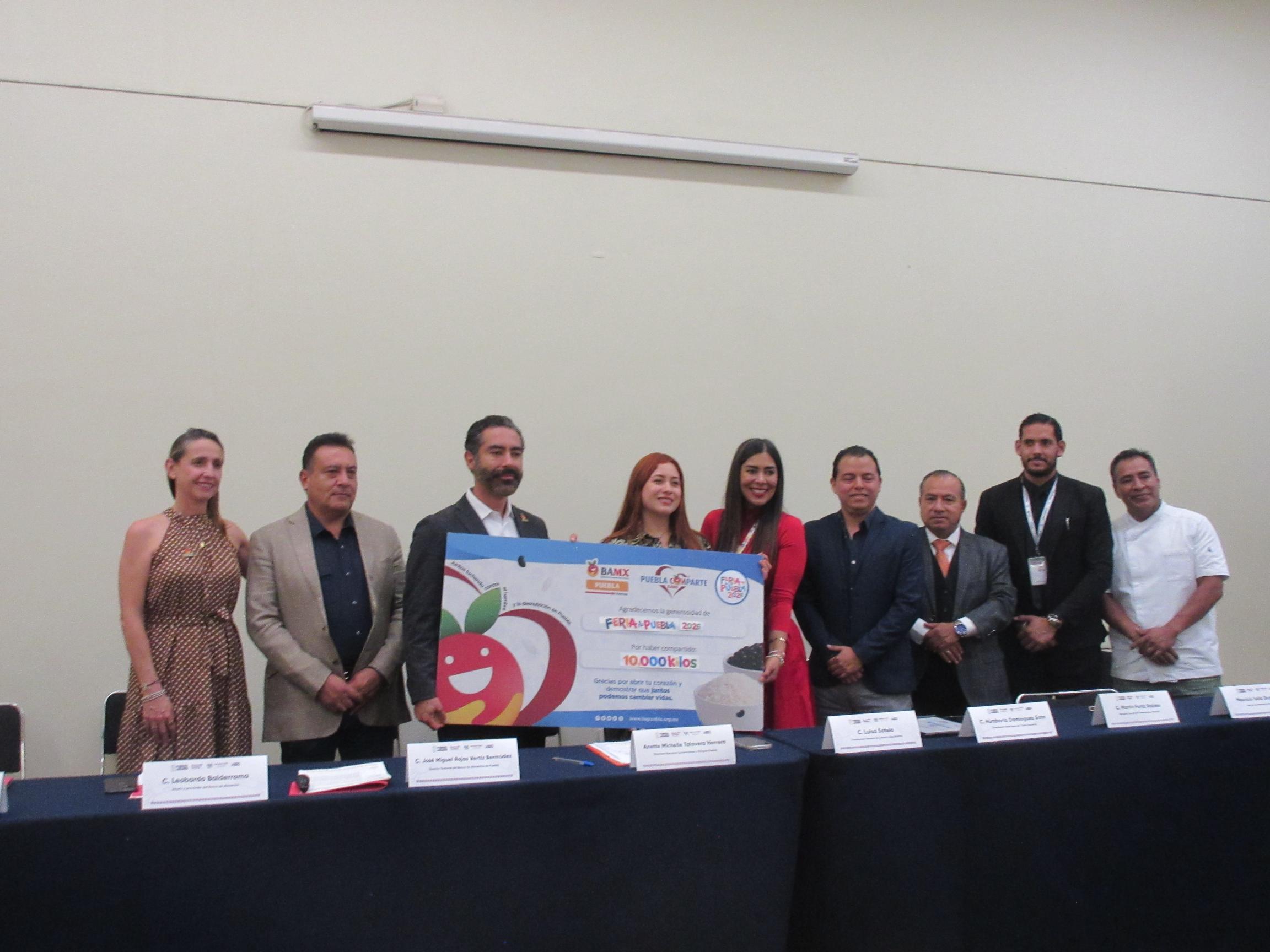 FERIA DE PUEBLA 2026 REUNIÓ 10 MIL DESPENSAS CON AYUDA DEL BANCO DE ALIMENTOS PARA PERSONAS EN SITUACIÓN PRECARIA