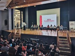 Impulsa SEP diálogo sobre tecnologías digitales e inteligencia artificial en las aulas