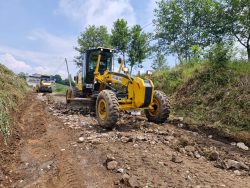 Inicia Gobierno del Estado mejoramiento de camino rural en Nauzontla