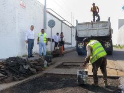 El presidente Chedraui, supervisa avance de trabajos de bacheo en la capital poblana
