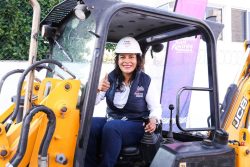 En San Andrés Cholula, Lupita Cuautle lleva mantenimiento integral a vialidades de Cacalotepec