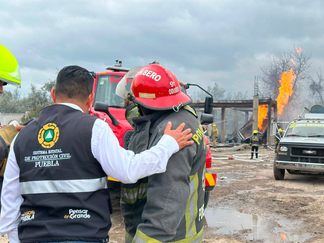 De forma oportuna Gobierno Estatal atiende emergencia por explosión en Tepeaca