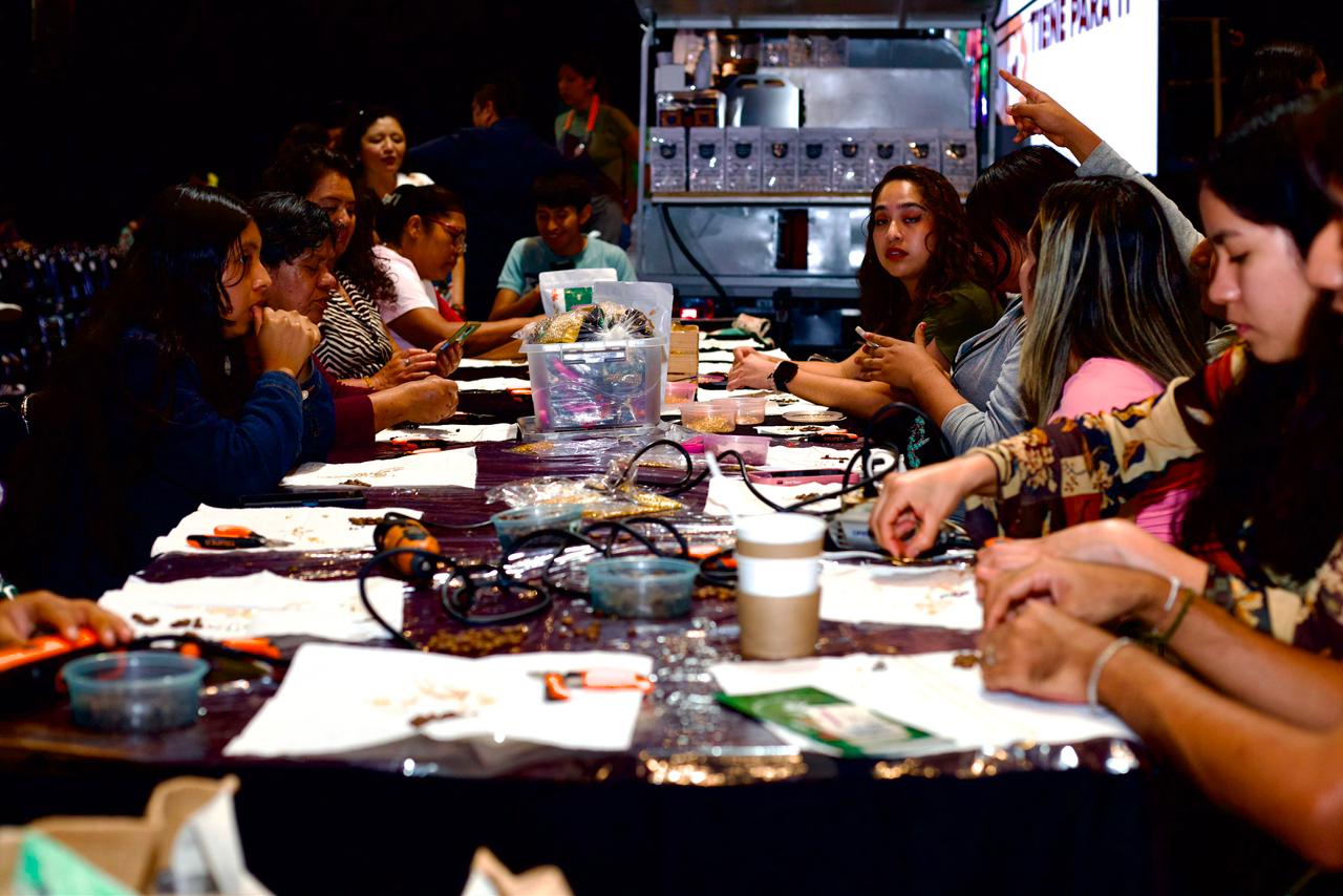 Emprendimiento y riqueza comunitaria estatal, mediante «Talleres con Amor» en CONCAFÉ 2026