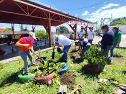 SEDIF fortalece espacios de atención con jornadas de faena comunitaria