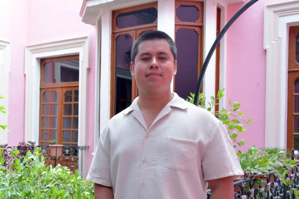 EGRESADO BUAP DESTACA EN PROGRAMA MUNICIPAL DE IMPULSO JUVENIL