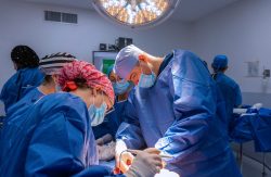 Milagro de vida en IMSS Guanajuato, madre con muerte encefálica da a luz a su bebé y salva a 5 personas, a través de donación de órganos