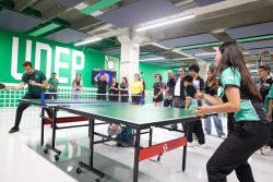 Marcos Madrid inspira a talentos poblanos tras la Olimpiada Nacional