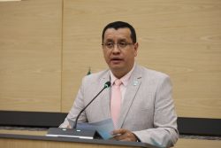 Promueve diputado Óscar Mauricio Céspedes iniciativa para fortalecer la Defensoría Pública en Puebla