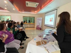 Refuerza Secretaría de las Mujeres alianza hotelera contra la trata