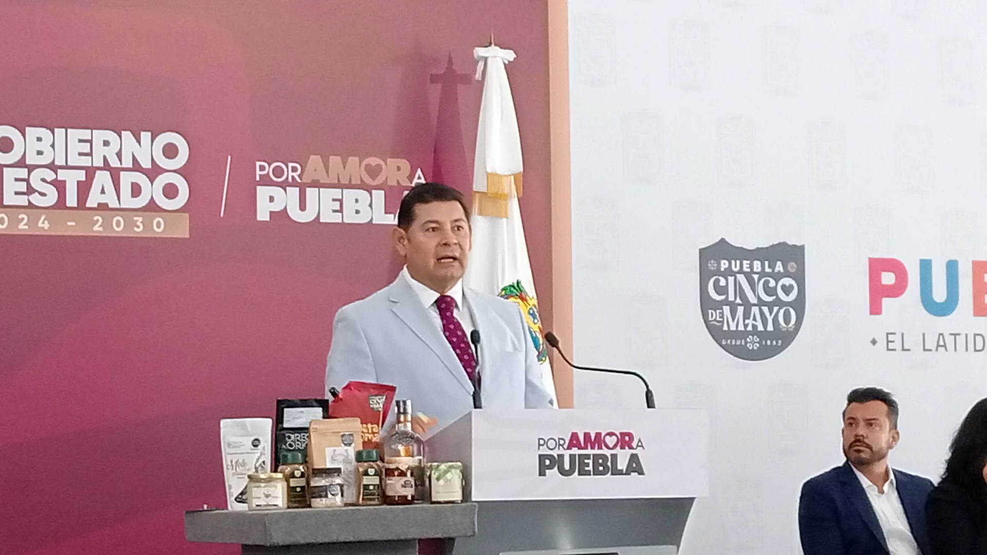 ALEJANDRO ARMENTA DESIGNA A FERNANDA CRUZ DOMÍNGUEZ COMO TITULAR DE MUSEOS PUEBLA