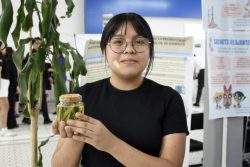 ESTUDIANTE DE LA BUAP PROPONE APROVECHAR RESIDUOS DE AGAVE PARA CREAR FIBRAS TEXTILES