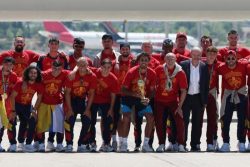 ¡Locura en Madrid! Los Campeones del Mundo ya están en casa para festejar la segunda estrella