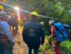 Por tercer día consecutivo se mantiene búsqueda en Gruta de Chichicazapa