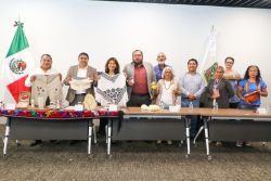 Gobierno Estatal lleva expo venta artesanal a San Jerónimo Caleras