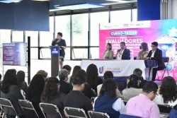 Puebla fortalece formación del personal de salud con capacitación nacional