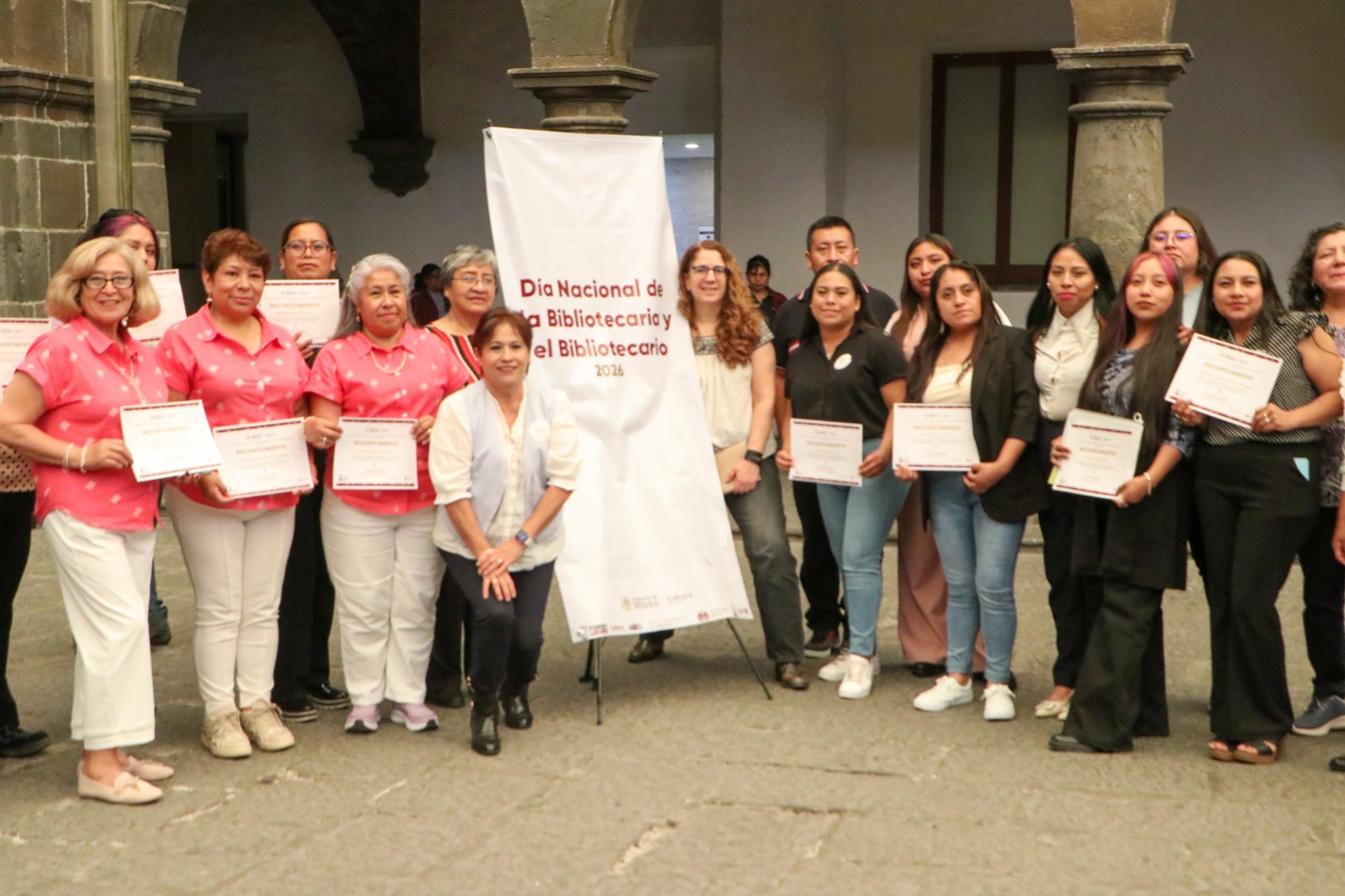 Reconoce gobierno estatal labor de bibliotecarias y bibliotecarios de Puebla