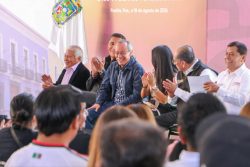 Secretaría de Arte y Cultura participa en entrega de apoyos a Barrios