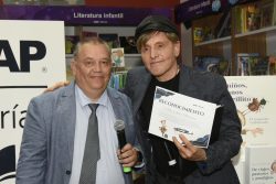 MARIO IVÁN MARTÍNEZ PRESENTA COLECCIÓN DE CUENTOS INFANTILES SOBRE GRANDES PERSONAJES EN EL CCU DE LA BUAP