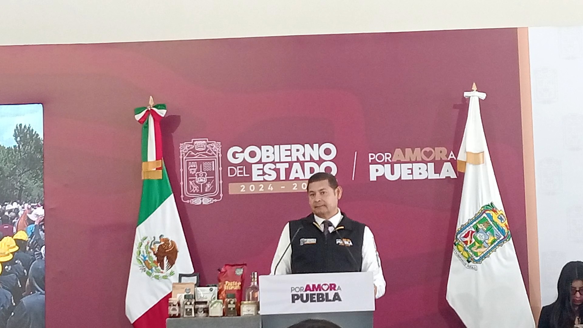 ALEJANDRO ARMENTA ANUNCIA 400 VIVIENDAS PARA CUERPOS DE SEGURIDAD EN PUEBLA
