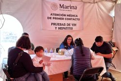 Salud y prevención llegan a Ahuazotepec con apoyo de Marina y Defensa