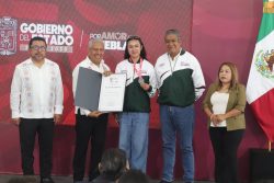 Talento poblano trasciende fronteras con medalla internacional en Londres