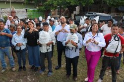 *Acompaña y apoya SEDIF a familias de Tlaola ante deslaves*